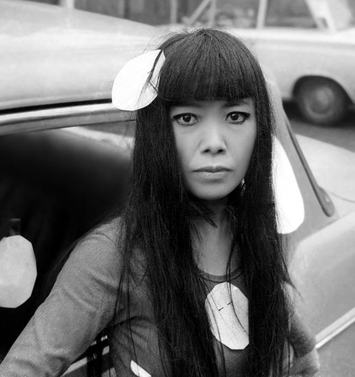 biography of yayoi kusama