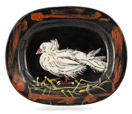 Pablo Picasso Ceramic, Colombe sur lit de paille (Dove on Straw Bed), 1949 A.R. 79