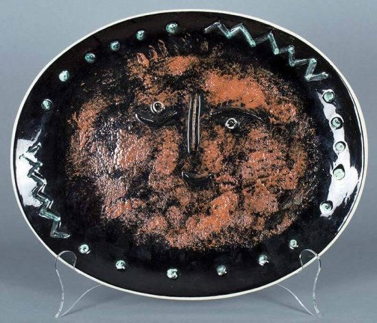 Pablo Picasso Ceramic, Visage dans un ovale (Face in an Oval), 1955 A.R. 275