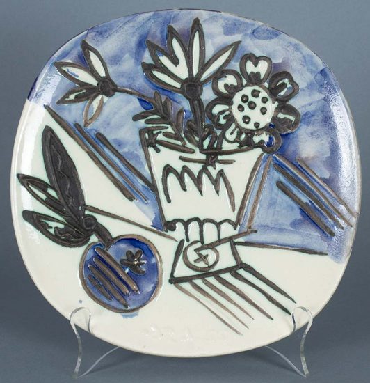 Pablo Picasso Ceramic, Bouquet à la pomme (Bunch with Apple), 1956 A.R. 305